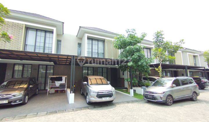 Rumah Luxury Sewa Greenlake Citraland Surabaya 2