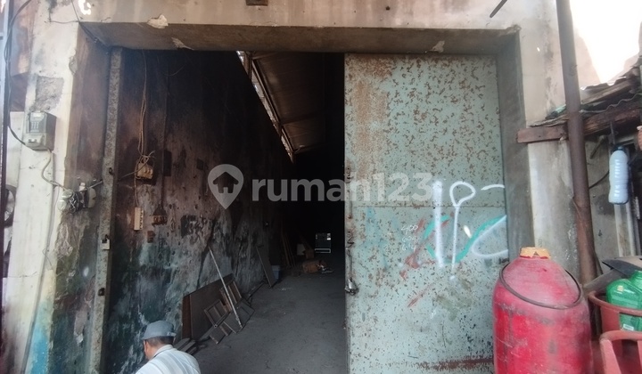 Cheap Warehouse for Rent in Sidotopo Lor, North Surabaya