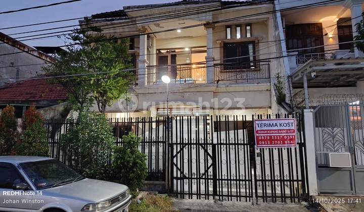 Rumah 2 Lantai Dekat Mayjen Sungkono di Dukuh Kupang Barat