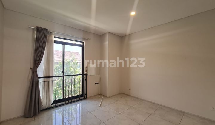 Harga bagus Rumah 2 lantai di Kota baru parahyangan, KBP bandung 2