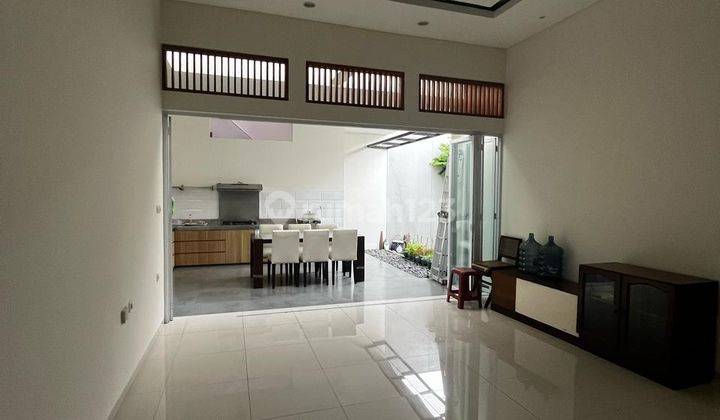 Siap Huni Banget, Rumah Kota Baru Parahyangan Bandung 1