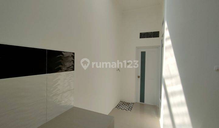 Rumah Minimalis Modern di Kota Serang Baru Dekat Area Industri 6