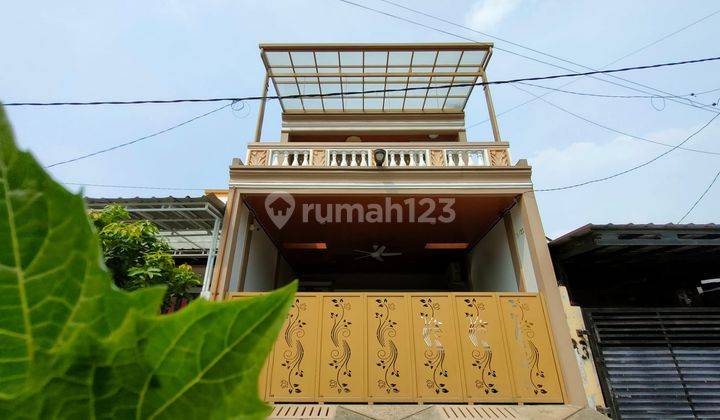 Rumah Dijual 3 Lantai Mewah Di Perumahan Vida Bekasi Mustikajaya 1