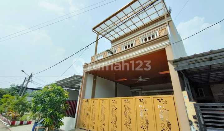 FOR SALE 3-STORY HOUSE WITH 98M² LAND IN VIDA BEKASI HOUSING, MUSTIKAJAYA