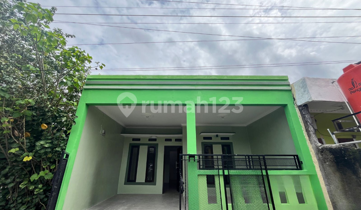 Sell Ready-to-Occupy House, Land Area 60, in Kota Serang Baru Housing Complex, Cibirrusah