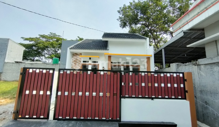 Rumah Dijual 3 Kamar Minimalis di Cluster Senopati Estate Bekasi Rumah Dijual 3 Kamar Minimalis di Cluster Senopati Estate Bekasi
