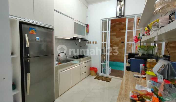 RESIDENCE FOR SALE, 98M² LAND, IN VIDA BEKASI HOUSING, MUSTIKAJAYA.