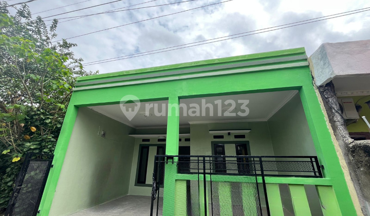 Beautiful Minimalist House, Land Area 60 Full Building, South Cikarang Beautiful Minimalist House, Land Area 60 Full Building, South Cikarang