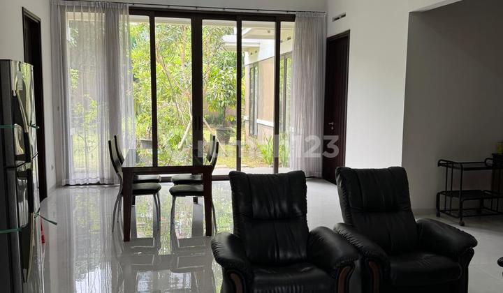 ✳️ For Rent / To Let
House in Kbp @ Btdlt
560m², 220m² furnished
4 tenants required to pay PBB (Property Tax), Electricity, IPL (Residential Complex Maintenance Fee), Air
250 million IDR per year
Minimum 2 - 3 years
Contact: 0822.1857.7273
Teguh Budiman