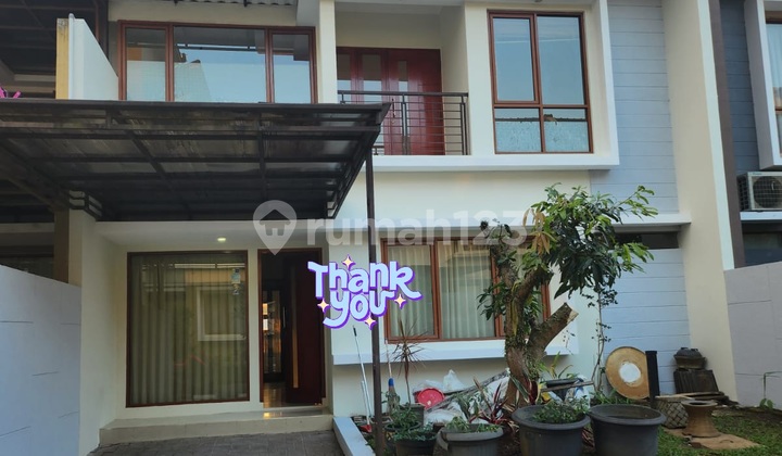 ❇️di Jual/for Sale Rumah *shm 2 Lantai* Jln. Gerlong Tonggoh*papyrus Garden**hadap Timur* Luas Tanah = 132 M2lebar Muka = 8 Mluas Bangunan = +/-- 175 M2lantai 1 :r. Tamu , R. Keluarga ,kt Utama + Km ,r. Makan , Km ,dapur + Service Area .lantai 2 :2 Kt , 1 ❇️di Jual/for Sale Rumah *shm 2 Lantai* Jln. Gerlong Tonggoh*papyrus Garden**hadap Timur* Luas Tanah = 132 M2lebar Muka = 8 Mluas Bangunan = +/-- 175 M2lantai 1 :r. Tamu , R. Keluarga ,kt Utama + Km ,r. Makan , Km ,dapur + Service Area .lantai 2 :2 Kt , 1