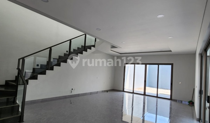 FOR SALE
New House @ Pondok Hijau, Graha Pinus
Land Area: 260 M2, Building Area: 260 M2
SHGB, East Facing
4 Bedrooms + 1, 3 Bathrooms + 1
2-Car Carport
Pantry, Front & Back Garden
2 Floors
Price: 4.35 Billion
Contact: 0822.1857.7273
Teguh Budiman / xmac 2