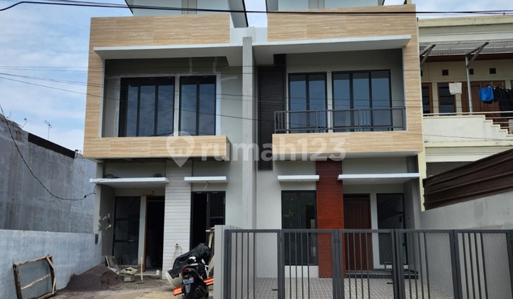 ✳️dijual/for Salerumah Baru @ Mekar Wangi , Mekar Raharja 1lt 147 M2 , Lb 168 M2hdp Timur , Shgbkt 4 + 1 , Km 3 + 1dapur , Carport 22 Lantai , Tamanop : 3.15 Minfo : 08221857xxxxteguh Budiman/xmac