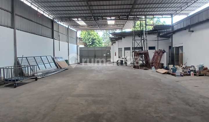 Disewakan Gudang Distribusi Siap Pakai – Lokasi Strategis & Keamanan Tinggilokasi Unggulan:gudang Terletak Di Kawasan Industri Yang Strategis, Hanya 5 Menit Dari Tol, Pusat Perbelanjaan, Rumah Sakit, Dan Restoran. Bebas Pungli, Aman, Dan Nyaman.lihat L