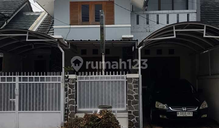 Dijual Rumah di Pinus Regency Soekarno Hatta Bandungspesifikasi:luas Tanah : 147 M2luas Bangunan : 180 M2kamar Tidur 3+1 Kamar Mandi Dalamkamar Mandi 2+1Lantai 2Taman Belakang dan Depangarasi/Carport : - / 1Listrik : 2.200 Wattair : Pam Artesislegalitas S 1
