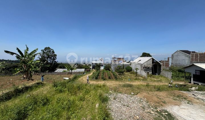 For Sale* Ready-to-Build Plot in Cihanjuang – Location
Area of 103 Square Meters.
- Width 7 Meters
- Length 14 Meters, Specifically 14.9 on the Left Side and 14.5 on the Right Side. Strategic Location, Competitive Price!
* Get an Exclusive Land Plot in Cihanjuang For Sale* Ready-to-Build Plot in Cihanjuang – Location
Area of 103 Square Meters.
- Width 7 Meters
- Length 14 Meters, Specifically 14.9 on the Left Side and 14.5 on the Right Side. Strategic Location, Competitive Price!
* Get an Exclusive Land Plot in Cihanjuang