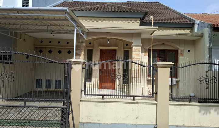 Disewakanrumah Tki3 Lt 153 Lb150 Lm 9kt 3km 2( Kamar Utama Ada Kamar Mandi)dak Atas Kt 1 + Km 1carport 1 + Garasi 1listrik 2200air Siblehadap Timurharga 47jt/ Thn