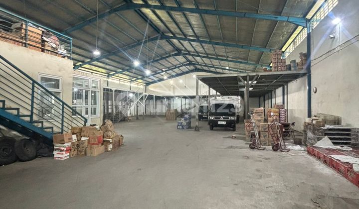:fire: For Sale: Strategic Commercial Space + Warehouse on Soekarno Hatta Main Road :fire: Rare Opportunity for Large-Scale Commercial Property on Bandung's Primary Business Route! Ideal for Distribution, Showroom, Wholesale Retail, Logistics, Light Manufacturing, and High-Traffic Businesses. :fire: For Sale: Strategic Commercial Space + Warehouse on Soekarno Hatta Main Road :fire: Rare Opportunity for Large-Scale Commercial Property on Bandung's Primary Business Route! Ideal for Distribution, Showroom, Wholesale Retail, Logistics, Light Manufacturing, and High-Traffic Businesses.