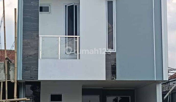 Rumah 2 lantai dijalan Pisangan Baru Matraman Jakarta Timur 1