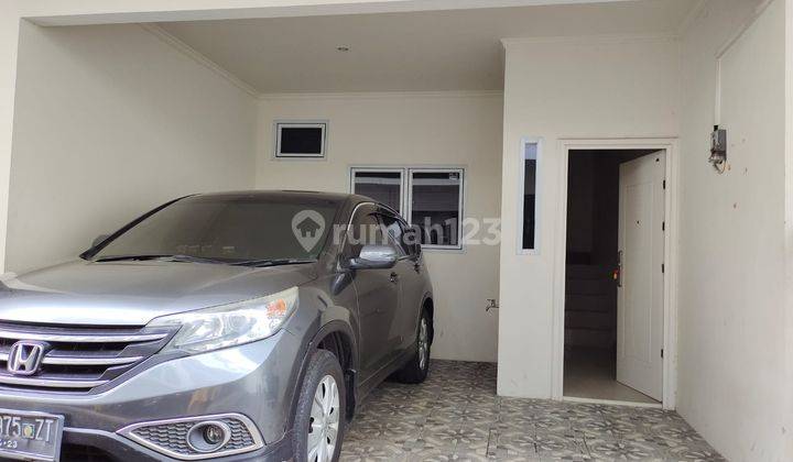 Rumah Jatinegara Lio Dekat Velodrome,klender Hanya 5 Menit Tol 3