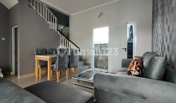 Rumah 2 Lantai Bagus Unfurnished SHM di Pisangan Baru,jakarta Timur,dki Jakarta., Jakarta Timur 1