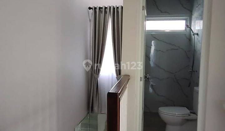 Rumah 2 Lantai Bagus Unfurnished SHM di Pisangan Baru,jakarta Timur,dki Jakarta., Jakarta Timur 9
