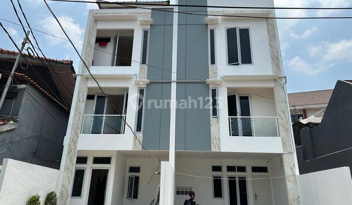 Rumah 3lt di Gunung Sahari Dekat Kemayoran,kelapa Gading,tol 1