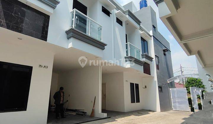 Rumah Murah 2lt Cempaka Putih Dekat Starvision,ancol Hanya 5 Menit Tol 2