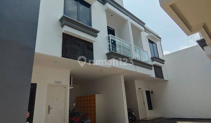 Dijual Rumah Cempaka Putih Dekat Atrium,tamsol Hanya 5 Menit Tol 1