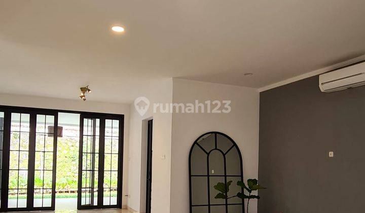 Rumah 2 Lantai Siap Huni Nyaman Lokasi Strategi di Bintaro Jaya Sektor 9 2