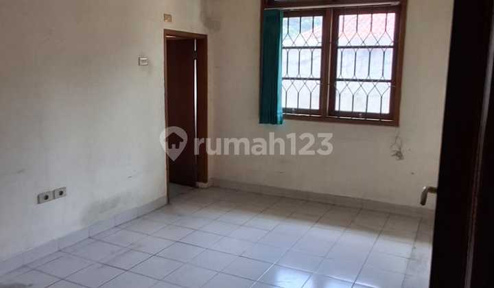 Di Sewakan Rumah dengan Luas Tanah 465 m2 dan Bangunan 250 m2 Sertifikat SHM Lokasi Strategis @Ciputat Di Sewakan Rumah dengan Luas Tanah 465 m2 dan Bangunan 250 m2 Sertifikat SHM Lokasi Strategis @Ciputat