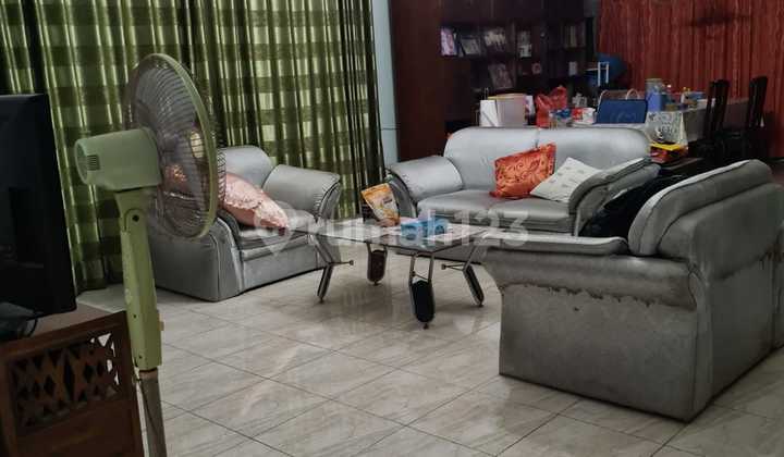 Rumah Siap Huni Berlokasi di Komplek Perumahan, Nyaman & Tidak Berisik @Jakarta Selatan