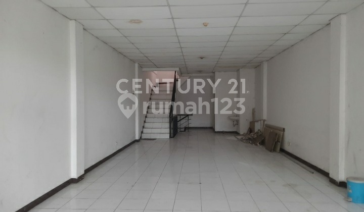 For Rent 3-Story Shop House in Tang City Ready to Occupy Tangerang 2