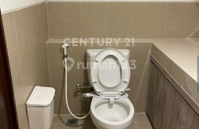 For Sale Bizloft U Res Furnished Apartment, Lippo Karawaci, Tangerang 2