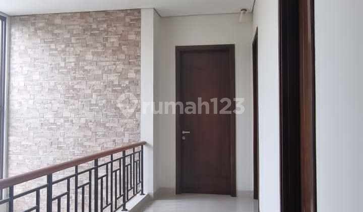 Disewakan Rumah Siap Huni di Mayfield Greenwich Bsd 18