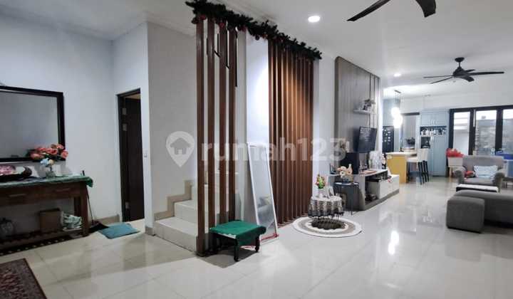 Rumah 2 Lantai Sudah Renovasi Nusaloka Bsd