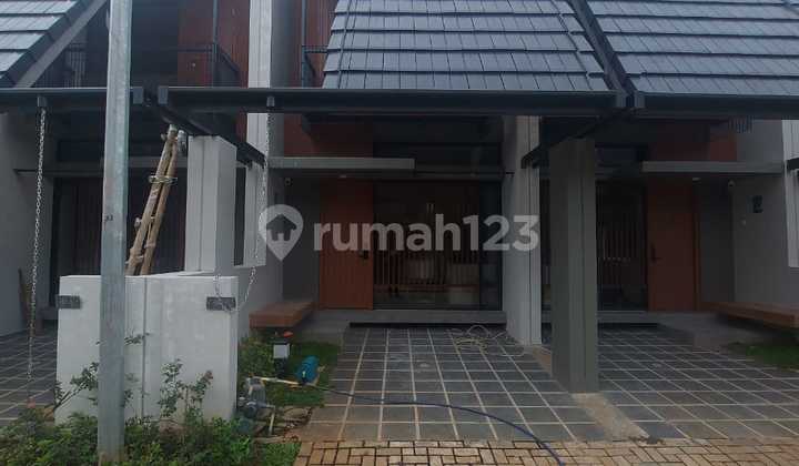 Minimalist House Fleekhause Bsd, South Tangerang
