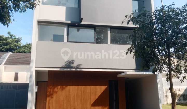 Rumah Modern Minimalis The Green, Bsd, Tangerang Selatan Rumah Modern Minimalis The Green, Bsd, Tangerang Selatan