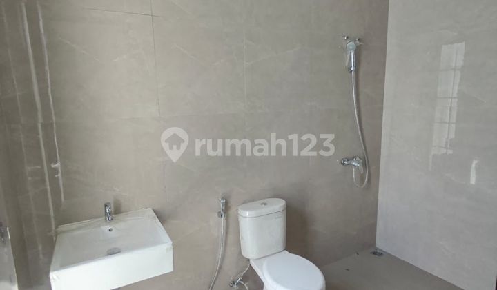 disewakan Rumah  Bagus Siap Huni Citra Garden Bintaro 2