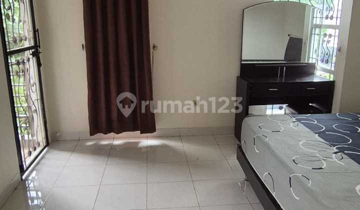 Rumah Siap Huni Semi Furnish di Fluorite Timur 2