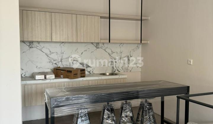 For Rent Fully Furnished 3-Story House Tabebuya Bsd For Rent Fully Furnished 3-Story House Tabebuya Bsd