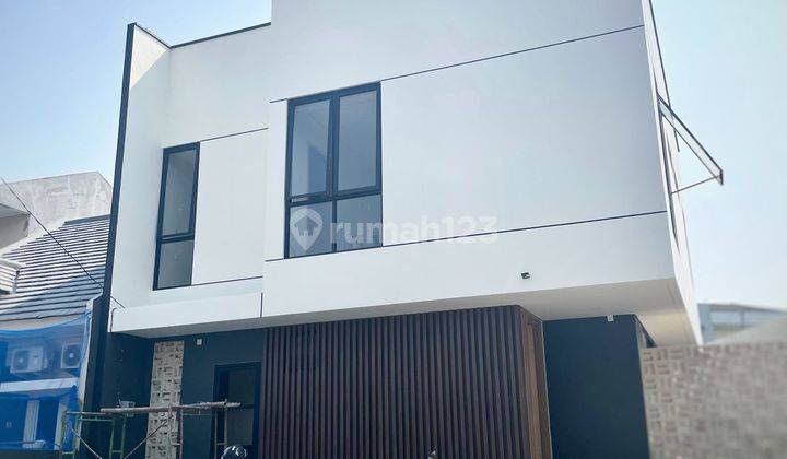 Rumah Minimalis Bangunan Baru di Griya Sutera Alam Sutera 1