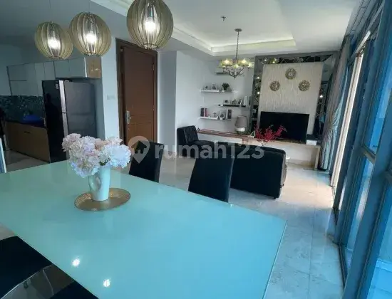 Apartemen Windsor Interior Full Furnished di Lantai 6 Puri Indah, Jakarta Barat 1