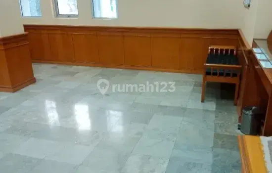 Ruko Gandeng Dan Lokasi Bagus di Pangeran Jayakarta, Jakarta Pusat 1