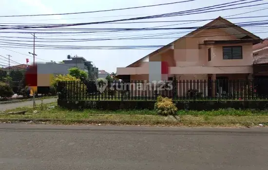 Rumah Luas Berlokasi Tosiga Tomang City Garden Hoek Kemanggisan, Jakarta Barat 1