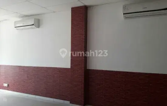 Ruko 3.5 Lantai Dan Hadap Barat di Puri Kencana Kembangan Jakarta Barat 2