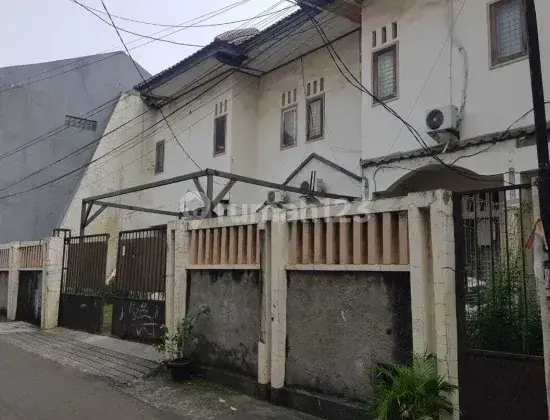 Rumah 2 Unit Berdampingan di Kelapa Dua Pinggir Jalan Jakarta Barat 1