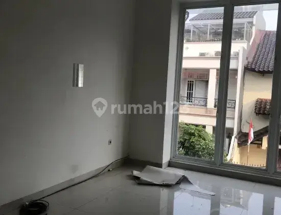 Rumah Bagus Lokasi Premium Siap Huni Puri Kencana, Jakarta Barat 1