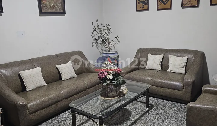 Rumah Full Furnished 2 Lantai Kedoya Jakarta Barat 2