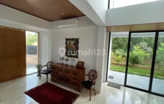 Rumah Lux Furnished Dan Lokasi Strategis di Bintaro, Jakarta Selatan 2