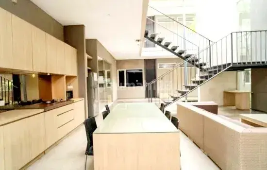 Kost Kosan Atau Hotel Bintang 2 Dengan 29 Kamar di Lippo Karawaci, Tangerang 1